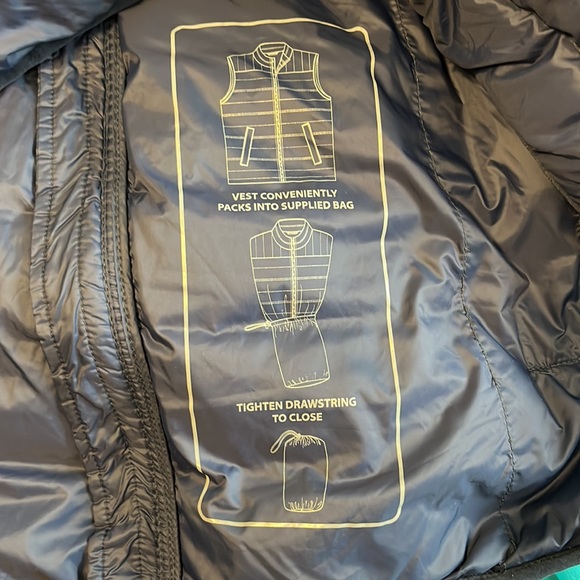 Solaris packable down navy vest - Picture 8 of 9